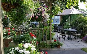 Bolingbroke Arms & Hotel